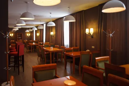 Forest (Форест) Отели в г. Малоярославецкий район