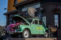 Hamilton's Bed & Breakfast (Хэмильтонс) Отели в г. 