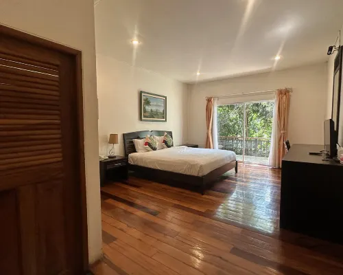 Tree House Hotel Hotels in Sisaket