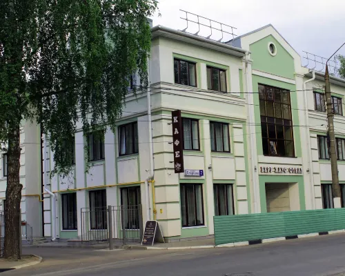 Berg Haus House Hotels in Tver'