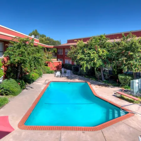 Days Inn by Wyndham Mountain View