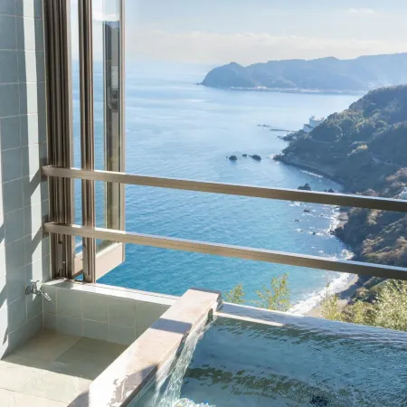 Atami-View Resort