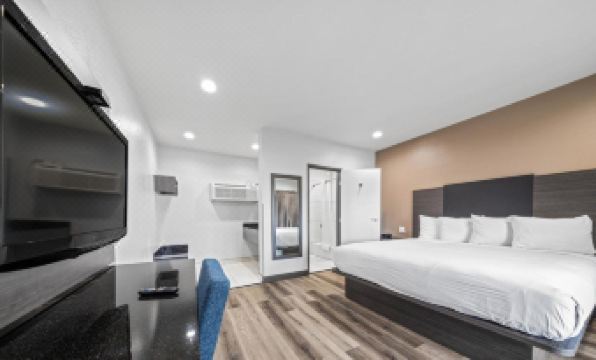 Motel 6 Oceanside, CA – Marina / Camp Pendleton