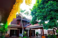 PunYin Hotel - Balkon