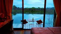 Calm at Bangphat - 3-Star