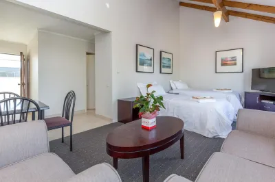 Anzac Court Motel Hotels in North Shore