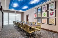 Holiday Inn Express & Suites Dallas North - Addison Hotel a Addison