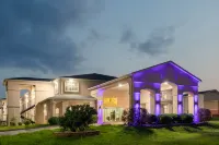 Super 8 by Wyndham Greenville Hotels near ALDI