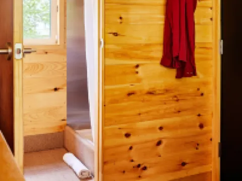 Postcard Cabins Machimoodus Hotels in Middlesex County