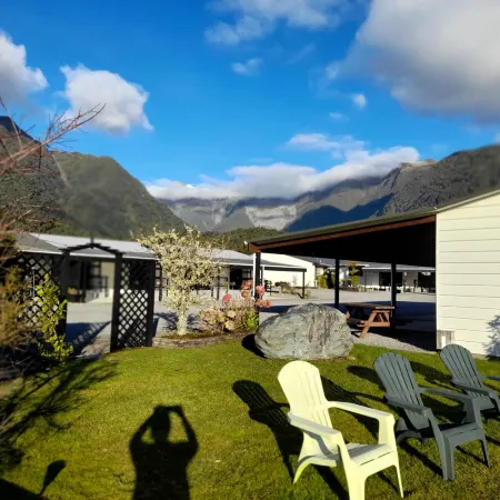 Lake Matheson Motel
