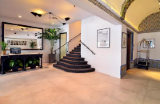 Hotel St. Michel
