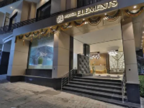 Hotel Elements Hotéis em Surat
