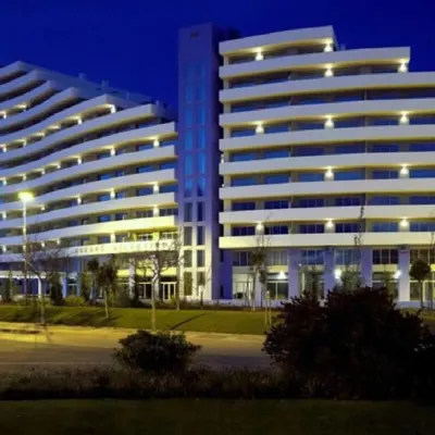 Oceano Atlantico Apartamentos Turisticos Các khách sạn gần Bãi biển Pintadinho