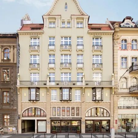 NH Poznan Отели рядом с достопримечательностью «Polish Theatre»