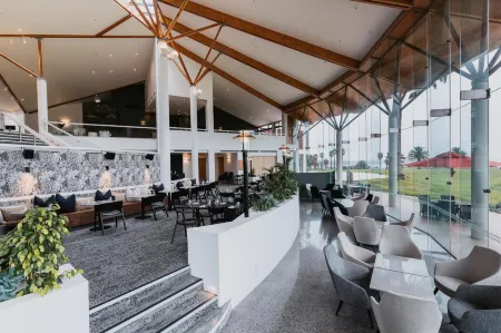 Rydges Formosa Auckland Golf Resort, an EVT Hotel Отели в г. Clevedon