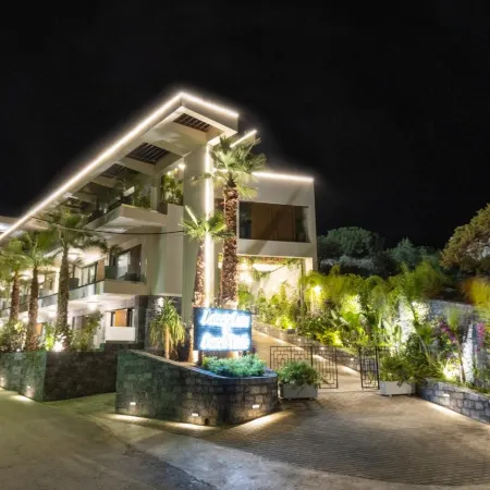 Beach Walk Luxury Suites