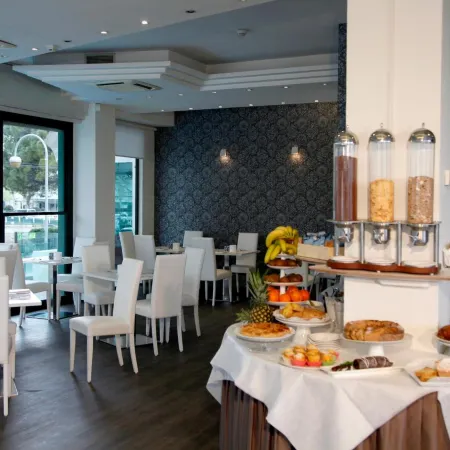 Hotel Montecarlo - Vista Mare Con Area Fitness