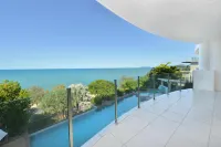 Bellevue At Trinity Beach - Pools
