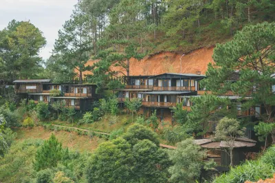 Lavender Dalat Hotel and Resorts Hôtels à : Tuyen Lam Lake