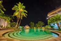 Topland Hotel & Convention Centre - Pools