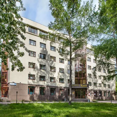 Урал Отели рядом с достопримечательностью «Свердловский Областной Краеведческий Музей»