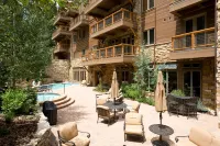 Timbers & Lone Eagle by Vail Resorts - Pools