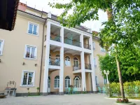 Hotel Treva Hôtels à : 