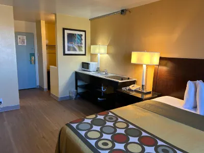 Studio Apartments Hotels near Dream Redeemer