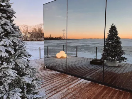 F911 Яхт Клуб Отель