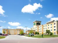 La Quinta Inn & Suites by Wyndham Fargo-Medical Center