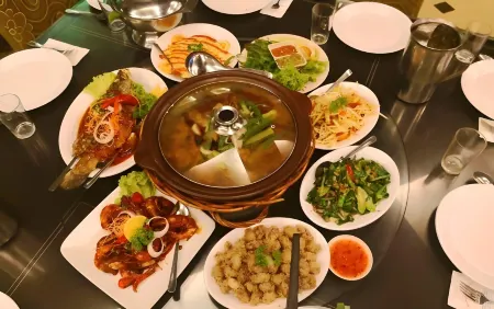 Hotel PEN Mutiara Отели рядом с достопримечательностью «Penang War Museum»