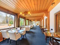 Relexa Waldhotel Schatten Stuttgart Hotels near Patch Barracks