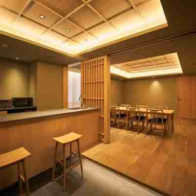 Apartment Hotel Uchiwa Stay Osaka Namba -up to 3Bedrooms- Dining/Meeting Rooms