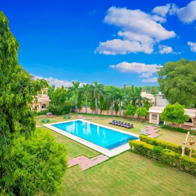JüSTa Rajputana Resort & Convention Centre, Udaipur マーベルウォーターパーク周辺のホテル