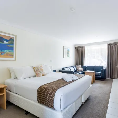 Emu Point Motel