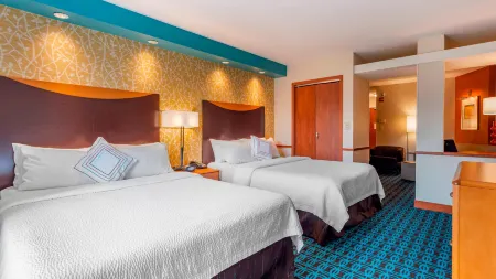 Fairfield Inn & Suites Hooksett Отели в г. Хуксетт