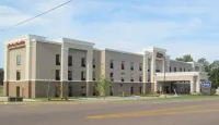 Hampton Inn & Suites Hope Hotels in Washington