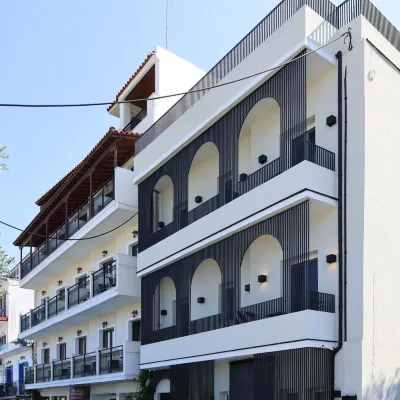 Uphill Unique Boutique Suites Hotel dekat Pantai Kastro