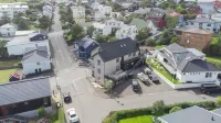 The Bird / Guesthouse / 10 Min Walk Downtown - 2-Star