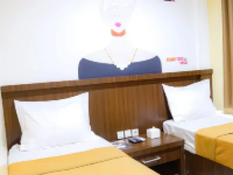 Front One Inn Malang Hotels in Lowokwaru