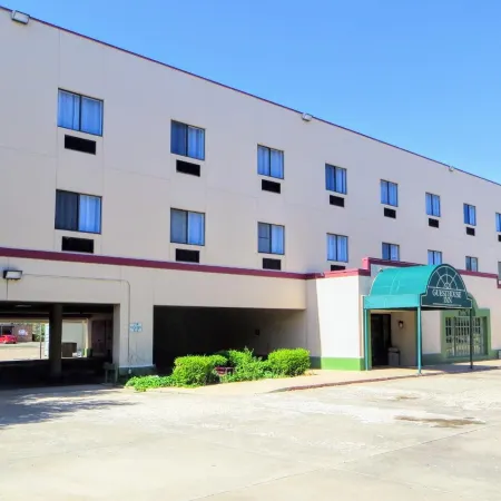 Guest House Inn Medical District Near Texas Tech Univ