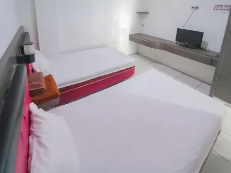 RedDoorz Syariah Near Q-Mall Banjarbaru