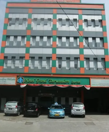 Grand Darussalam Hotel Отели в г. Sei Sikambing D
