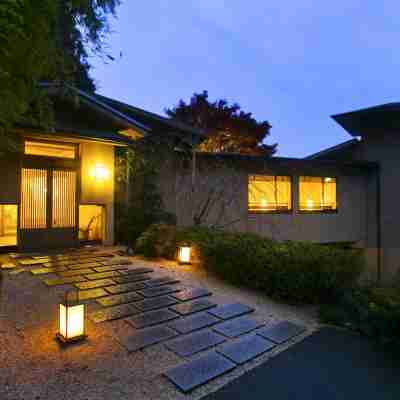 滝元館遊季の里 Hotel Exterior