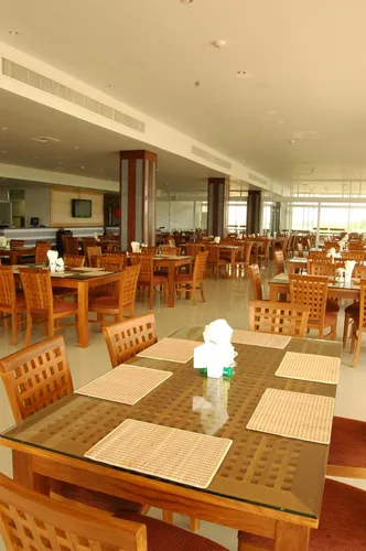 รูปภาพของUniland Golf & Resort