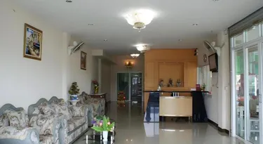 รูปภาพของคริสตัล เพลส บัวใหญ่