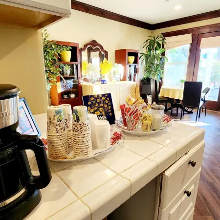 Santa Paula Inn