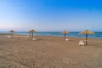 Golden Beach Hotel