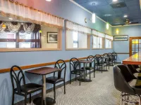 Quality Inn Schenectady - Albany - breakfast