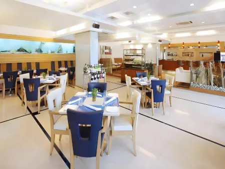 Yogi Metropolitan Hotel Отели рядом со станцией Vashi Railway Station